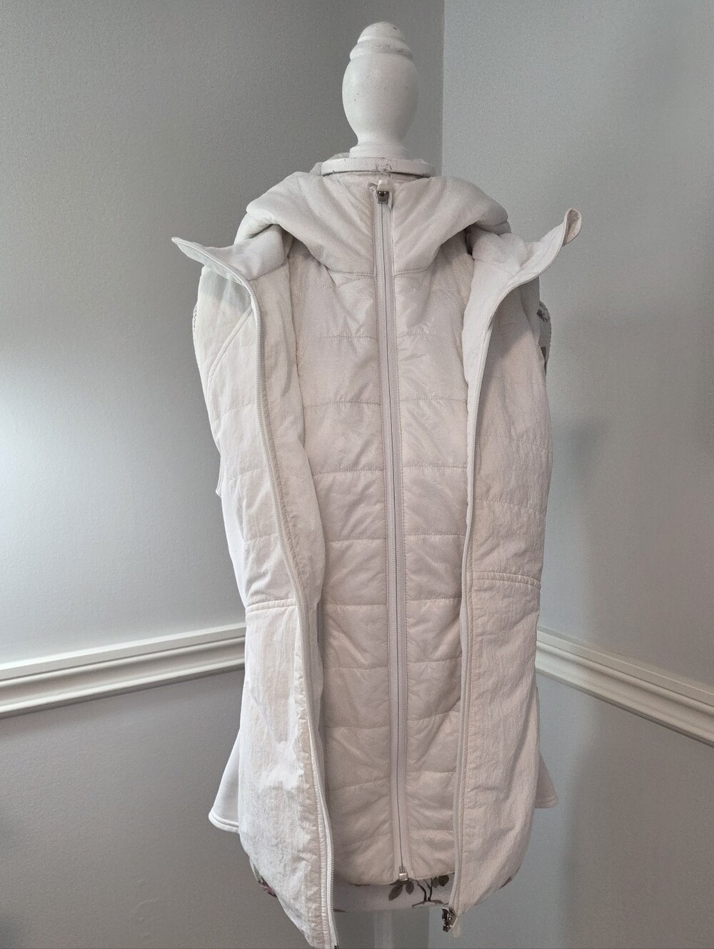 6 White Lulu Vest
